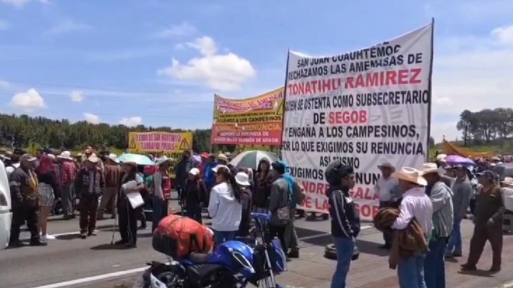 Caos en la autopista México-Puebla: Se cumplen 20 horas de bloqueo de ejidatarios