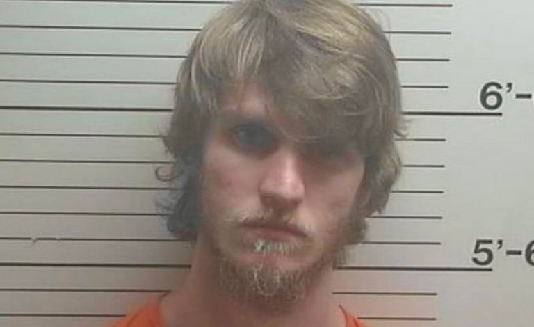 Arrestan a Jesse A. Sartin por terminar con la vida de su hijastra