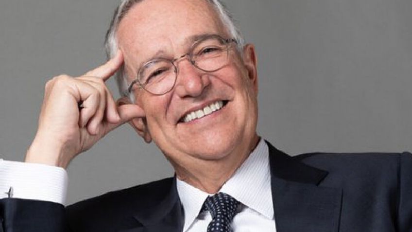 Ricardo Salinas Pliego denuncia accidente con yate de Steve Jobs frente a Nápoles