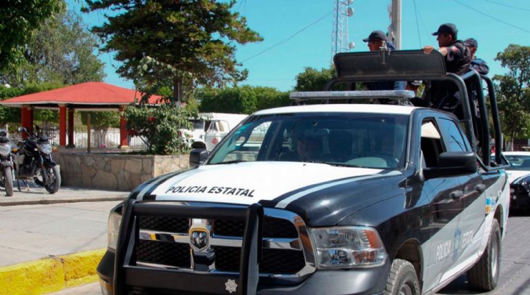 Se desata persecución en Puebla por robo de camioneta