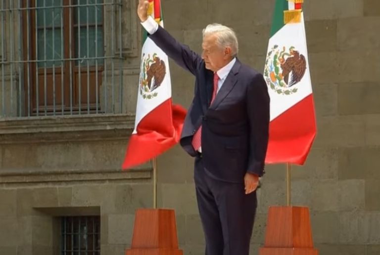 Termina discurso de AMLO en el Zócalo