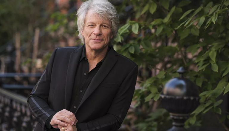 Bon Jovi evita que una mujer salte de un puente