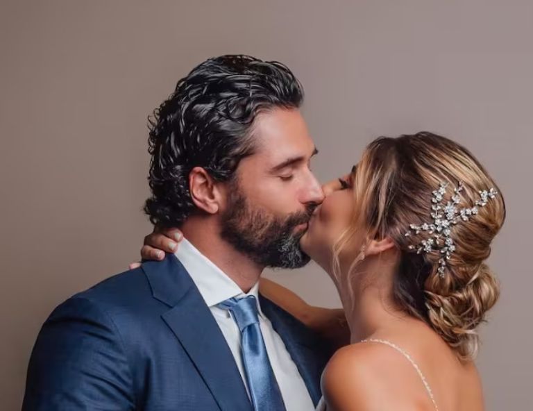 La pareja contrajo nupcias en diciembre 2023