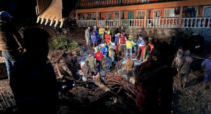 Rescatan a familia en Jilotzingo tras 11 horas atrapada en desgajamiento de cerro