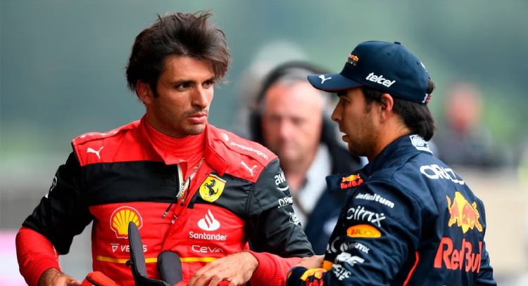 "Fue incómodo": Carlos Sainz revela cómo fue el encuentro con 'Checo' tras choque