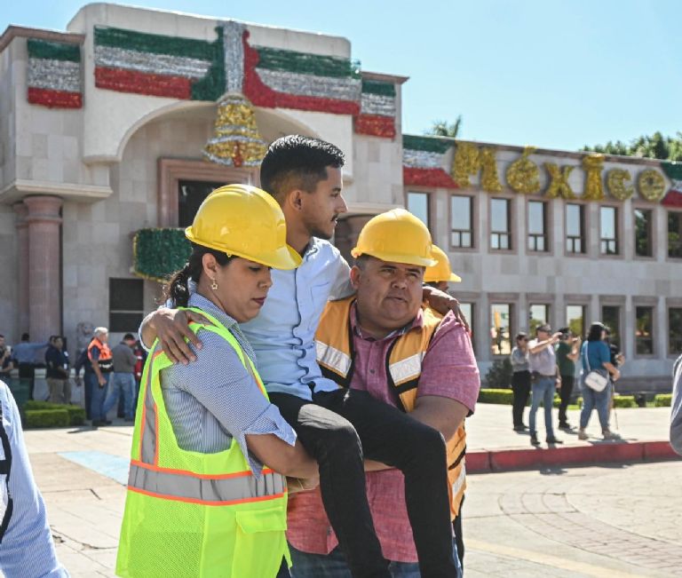 Para conmemorar el 19 de septiembre, fecha en la que se conmemoran los terremotos del 19 de septiembre de 1985 y de la misma fecha pero de 2017, autoridades en materia de Protección Civil de la localidad, se sumaron a la jornada nacional de simulacros.  