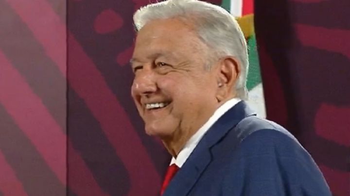 AMLO 'se burla' de hombre que lo atacó con una botella en Veracruz: "Puede estar tranquilo"