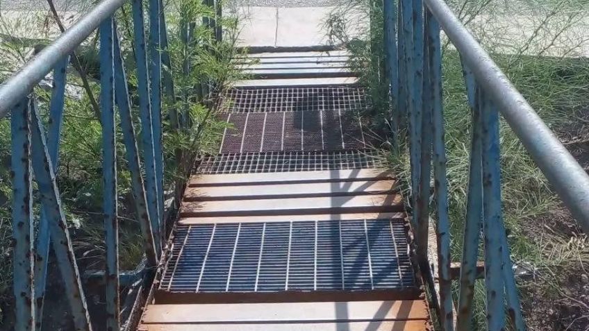 Vecinos de la colonia Beltrones en Huatabampo, temen que el puente peatonal colapse