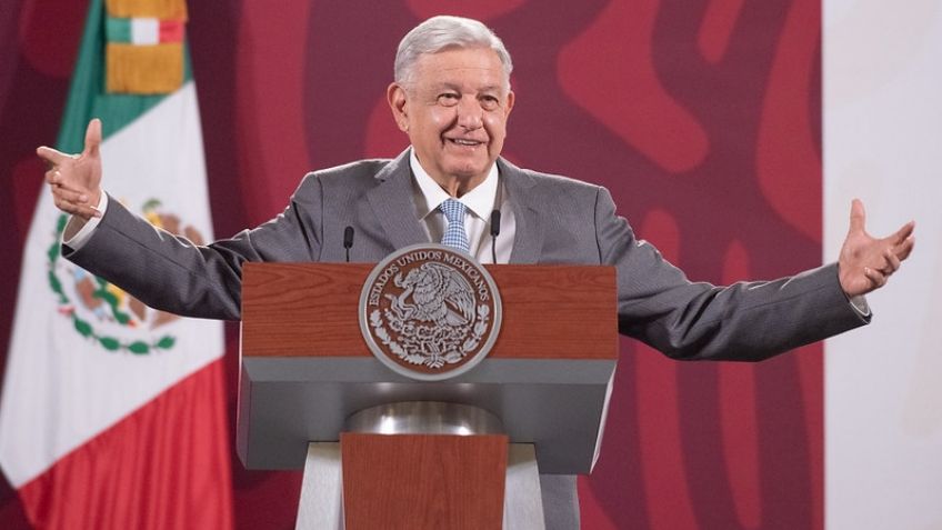 Trabajadores del Poder Judicial de Sonora bloquean paso a AMLO y le gritan “mentiroso”