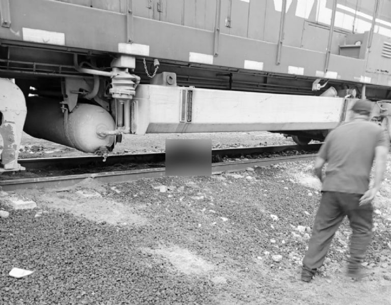 Tren atropella a hombre en Neza