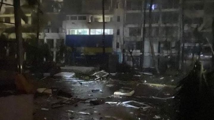 AMLO promete ayuda para 15 mil viviendas destruidas por paso de huracán John