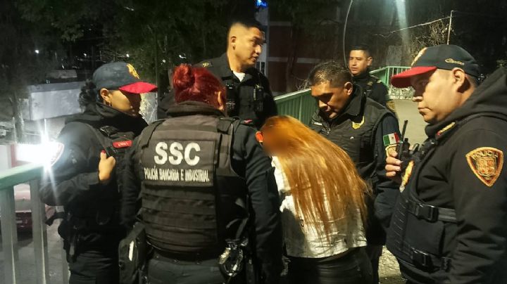 Se salva de milagro: Policías evitan que una mujer se arrojara de puente en Tlalpan