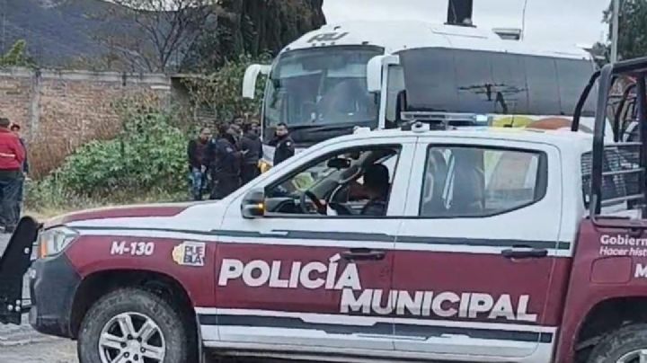 Grupo armado secuestra a chofer y tres pasajeros en carretera Tehuacán-Orizaba