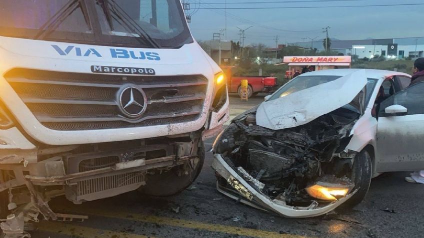 Fuerte choque en Nuevo León deja un saldo de 9 personas heridas; 6 están graves