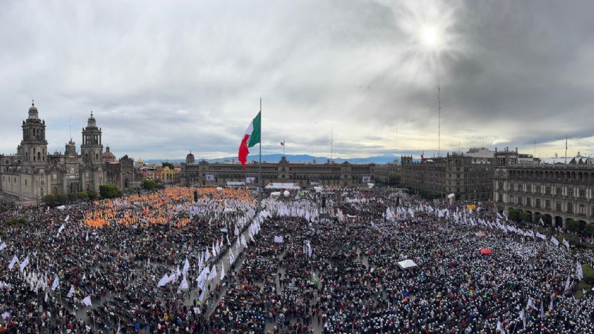Capitalinos abarrotan el Zócalo de la CDMX para informe de Claudia Sheinbaum
