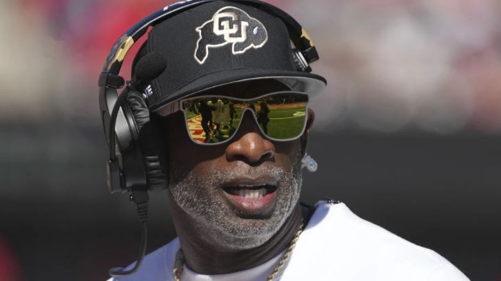 Deion Sanders y Jason Witten suenan para tomar las riendas de los Cowboys