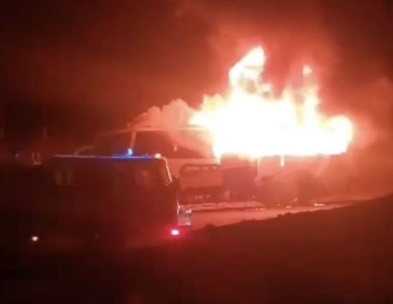 Autoridades se movilizan por incendio en Caborca, Sonora. Foto: Facebook