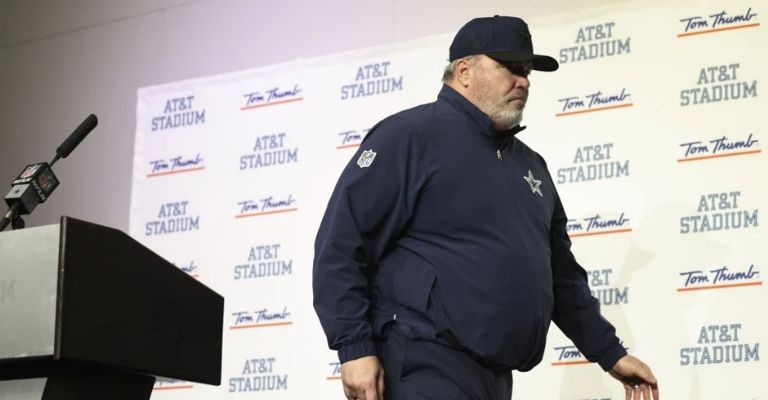 McCarthy fue cesado después de una pésima campaña