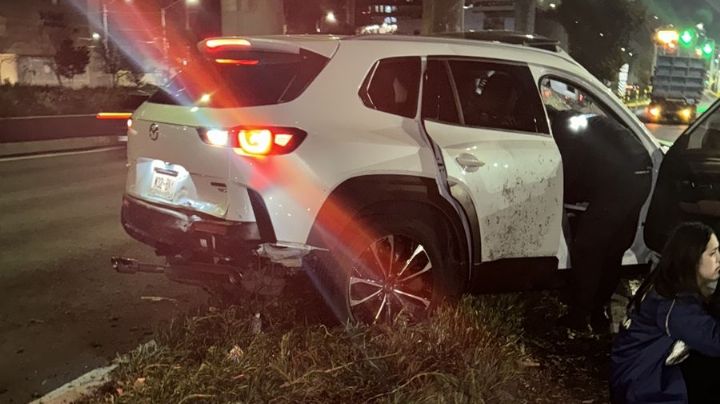 Fuerte accidente en Periférico Sur deja dos prensados graves y un detenido