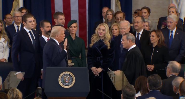 Donald Trump ya juró como presidente de EU, con lo que se convirtió en el mandatario número 47 de EU. Foto: Capitolio