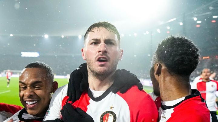 Jornada mágica de Champions para Santiago Giménez; sella histórico doblete ante el Bayern