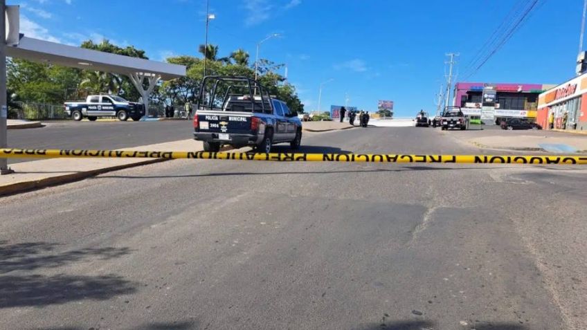 Dos policías municipales muertos y otro herido deja atentado frente al Parque 87 de Culiacán