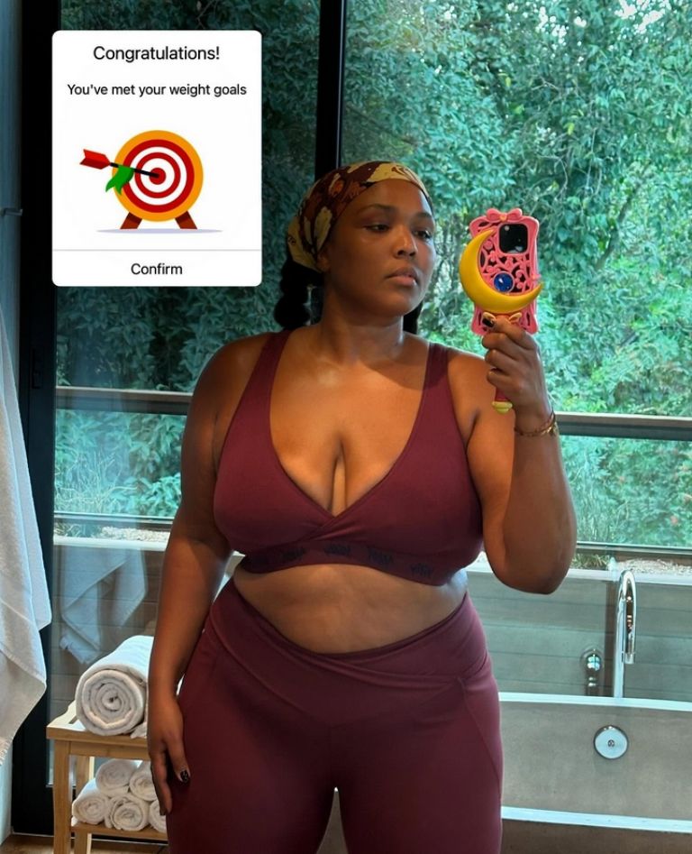 Lizzo comparte tremenda pérdida de peso en redes sociales