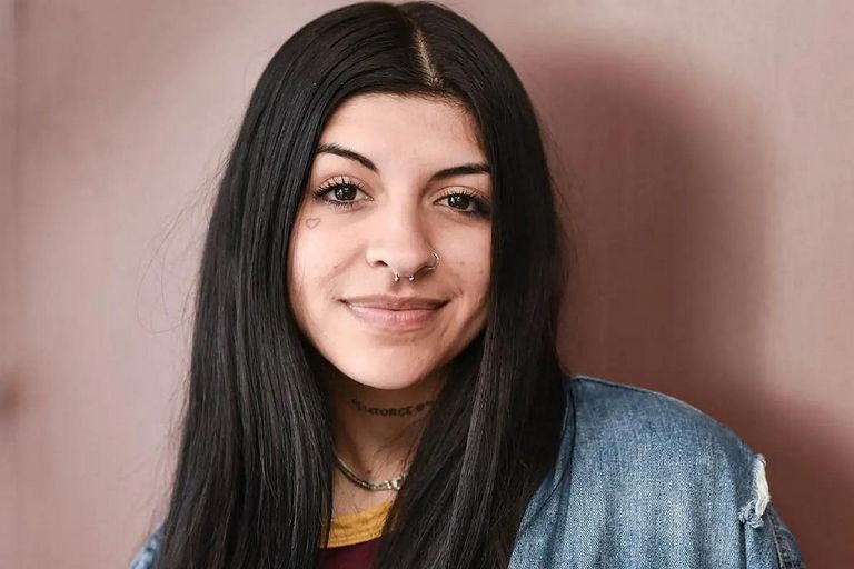 Cazzu le envía mensaje a Javier Milei 