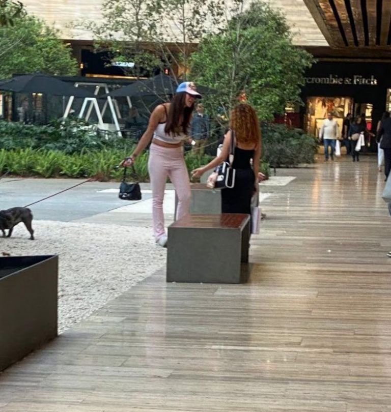 Gala Montes y Briggitte Bozzo pelean en centro comercial