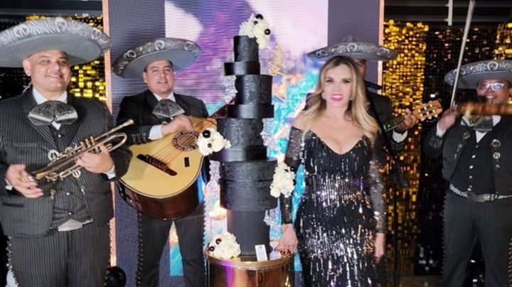 Lucía Méndez derrocha glamour en su fiesta de cumpleaños; la diva llegó a los 70 años