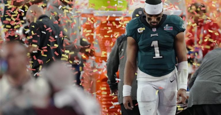 Hurts no tiene buenos recuerdos de su primer Super Bowl