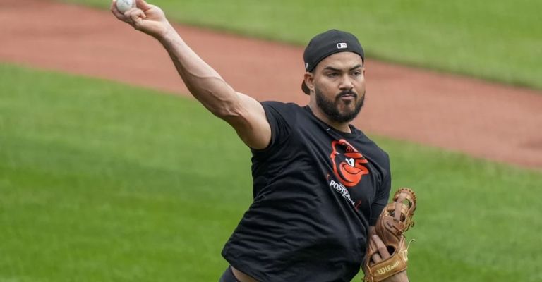 Santander también se unió a las filas de Toronto