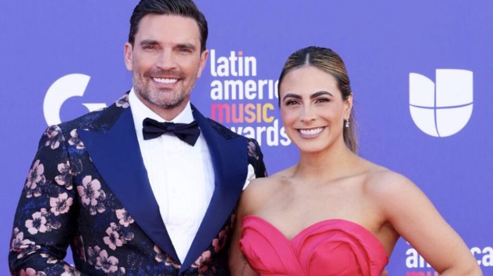 Julián Gil reaparece molesto y reacciona al 'divorcio' de Valeria Marín a días de casarse