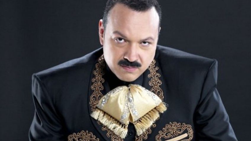Pepe Aguilar se presenta en palenque de Zacatecas y la gente le grita, ¿lo corrieron?