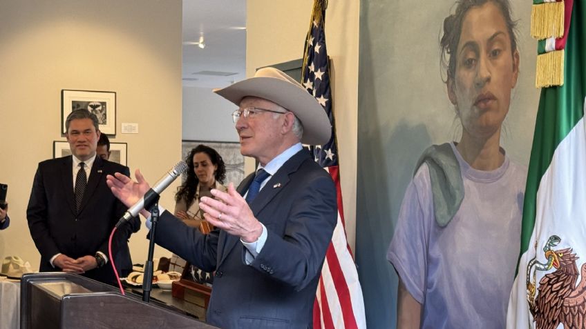 Ken Salazar se despide como embajador de EU en México con un llamado a la cooperación