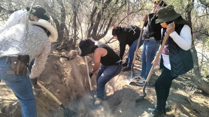 Madres Buscadoras de Sonora hallan en Hermosillo cinco osamentas en fosas clandestinas
