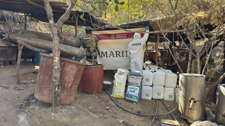 Desmantelan narcolaboratorio en Álamos, Sonora