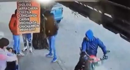 VIDEO: En 30 segundos ladrones roban a cuatro personas en Naucalpan, Edomex