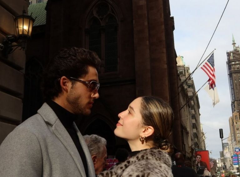 Mía Rubín comparte románticas fotos con Tarik Othon