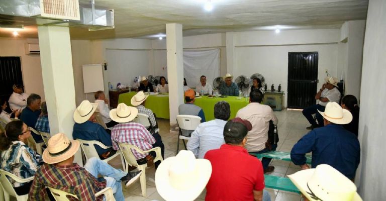 Gobierno de Sonora da información del Plan Integral Río Sonora a habitantes de Ures