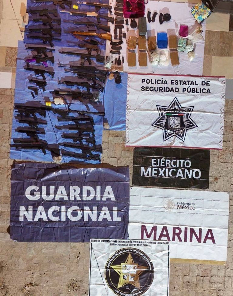 Aseguran armas y narcóticos