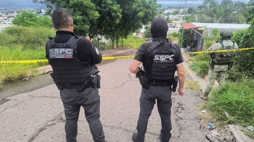 Hallan a sujeto ejecutado a balazos en un terreno baldío de Culiacán; estaba esposado