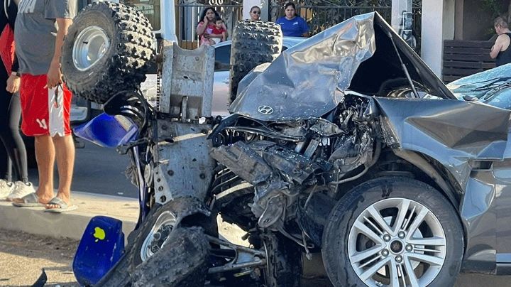 FUERTES IMÁGENES: Motociclista pierde la vida tras brutal accidente en Puerto Peñasco