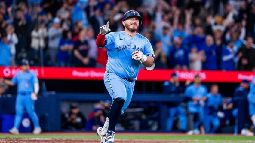 Mexicano Kirk contribuye con jonrón al despertar de Toronto en la SCLA