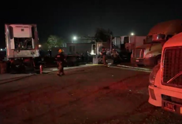 Bomberos lograron sofocar las llamas tras su llegada