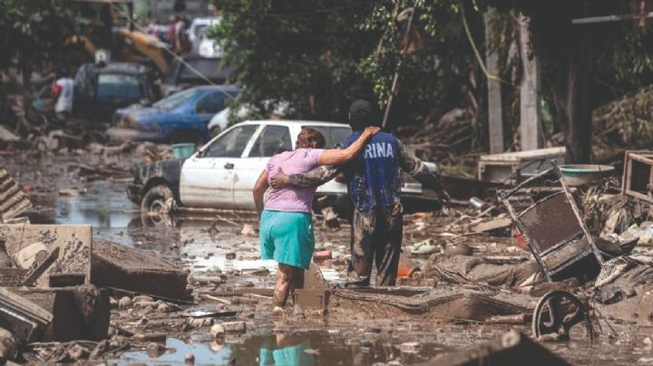 Suman 72 muertos y 48 desaparecidos por lluvias en cinco estados de México