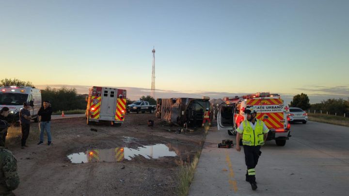 FGJES confirma que choferes del autobús accidentado HUYERON DEL LUGAR; sube a 7 cifra de fallecidos