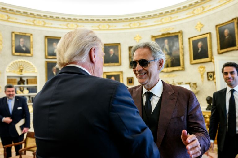 Donald Trump y Andrea Bocelli