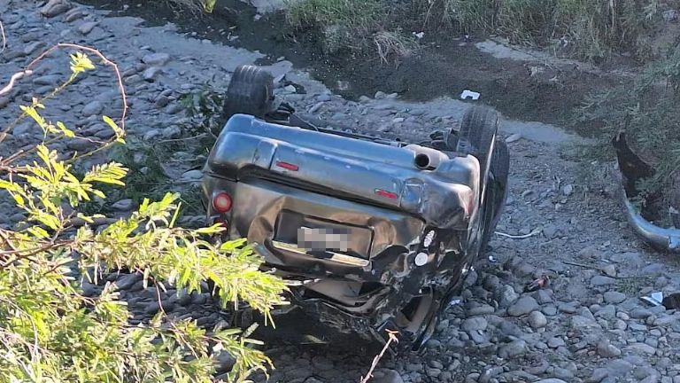 Un hombre acabó prensado durante accidente en Hermosillo