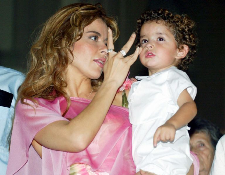 Gloria Trevi se quiebra al hablar de su hija Ana Dalay